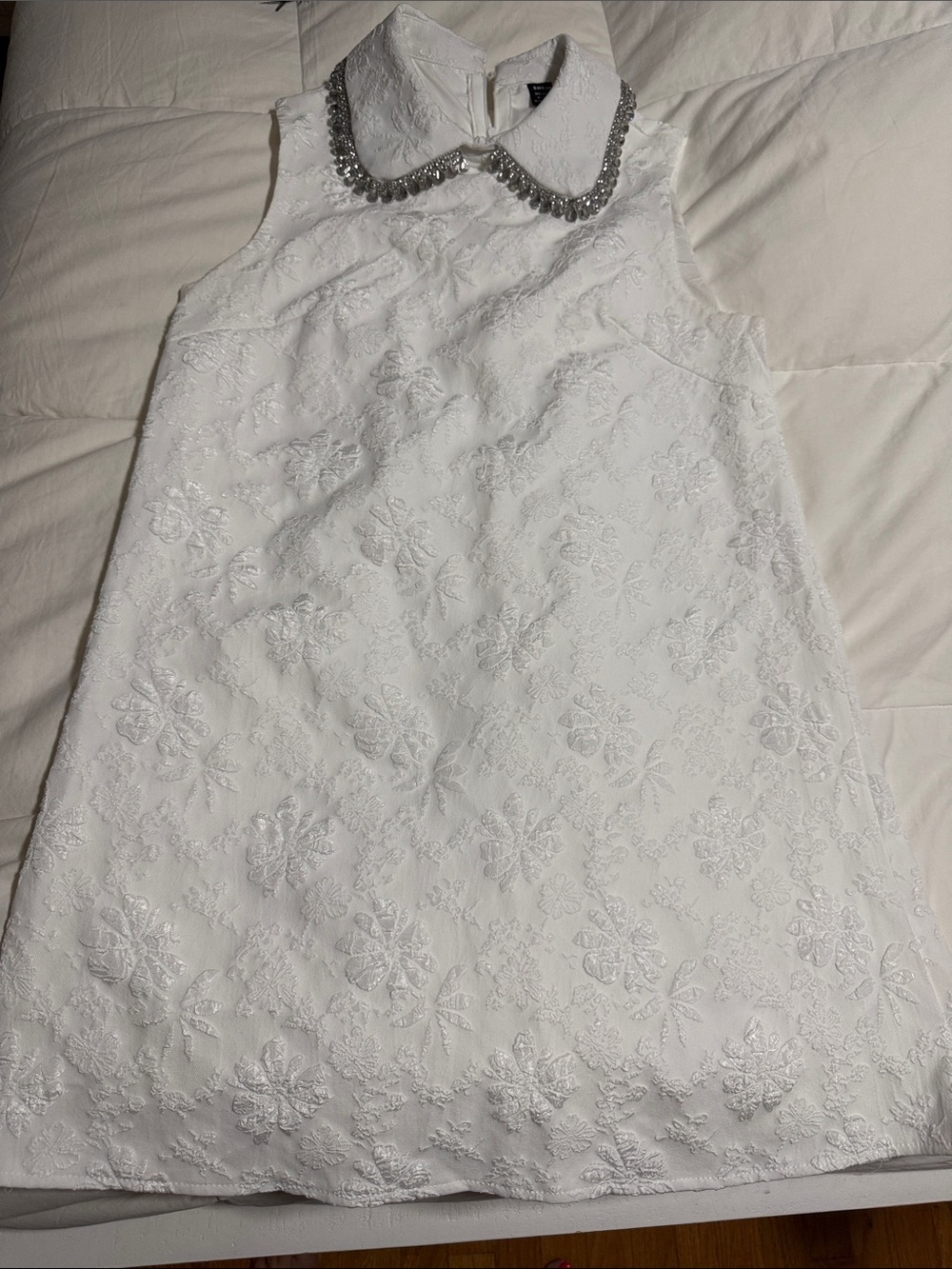 SHEIN White Sleeveless Embroidered Mini Dress with Jeweled Collar Accent